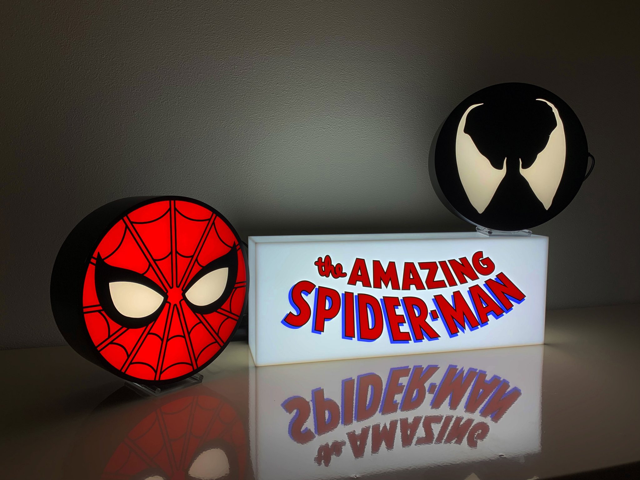 Hot toys marvel ロゴライトボックス 箱付き マーベル マーベル』ロゴ