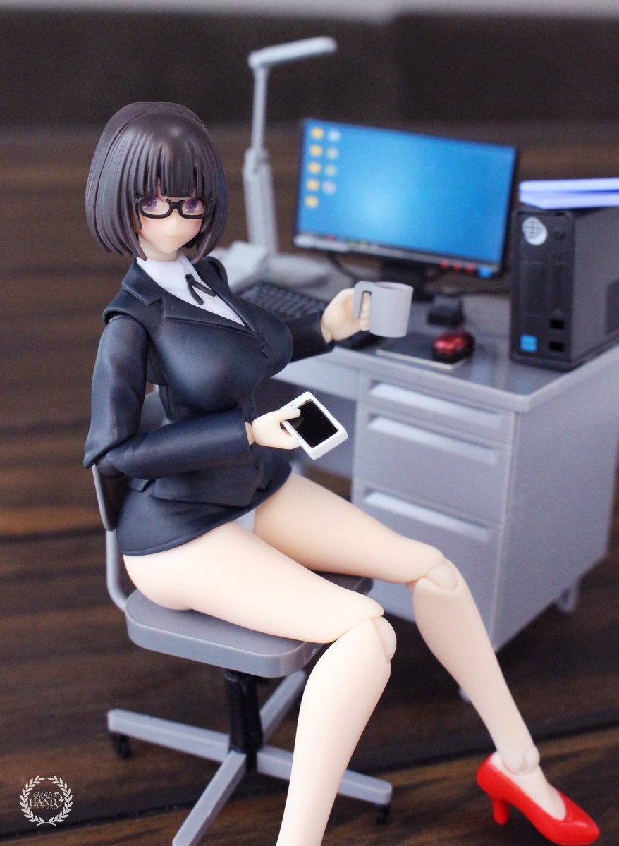 リアルイベント応援として製作の新作となります。 『メタルガール』-世