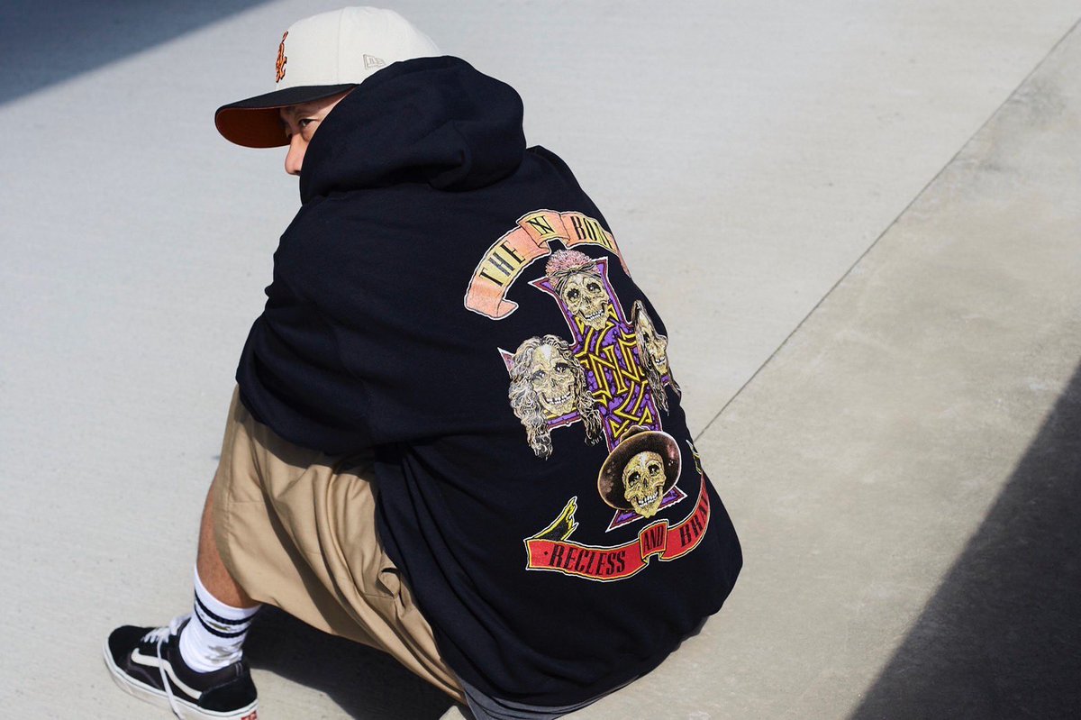 Tour Goods情報 】 Skull Cross Hoodie ¥8,000-(in tax) 綿50