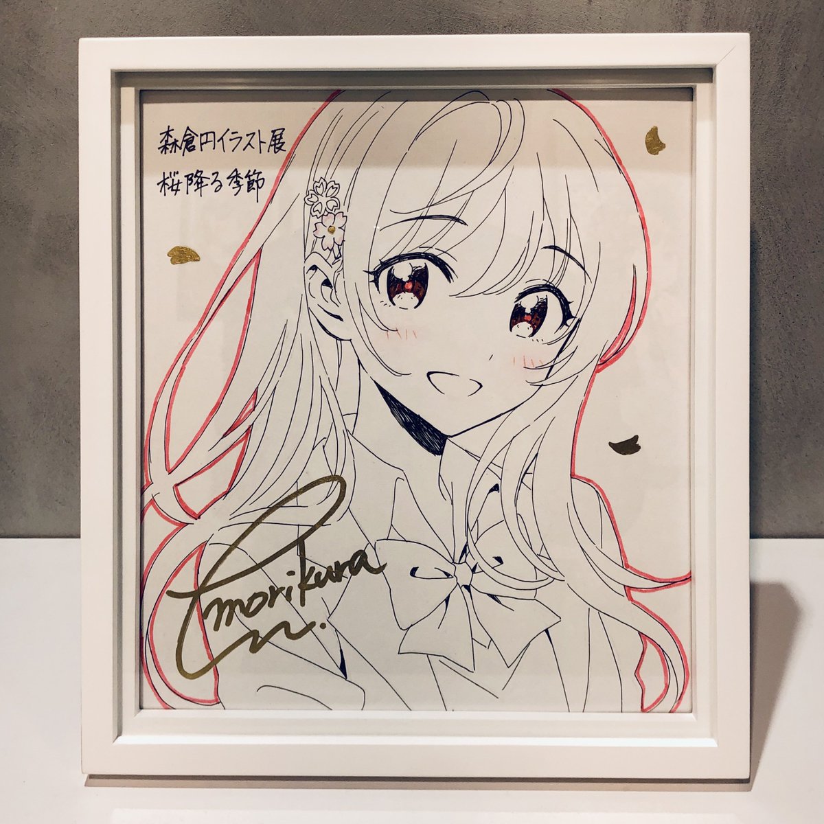 個展では、直筆イラストサイン色紙も展示しております🌸今回のKVの