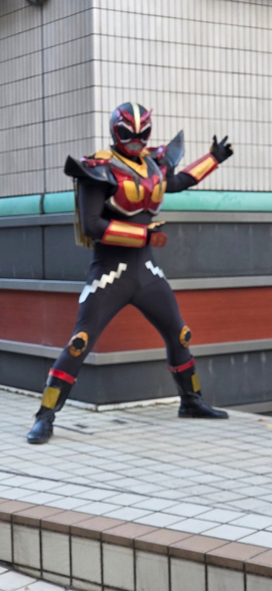 M1号 アカネ隊員 M1号 アカネ隊員 M1号 アカネ隊員 ZX- | コンビ情報