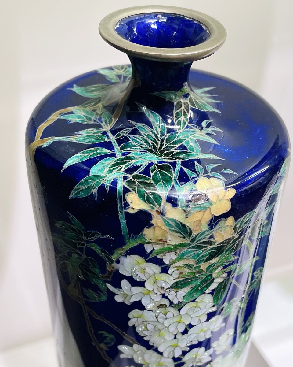 人間国宝◼️究極の古美術◼️蔵から凄い雰囲気の漂う花瓶の壺が出て来