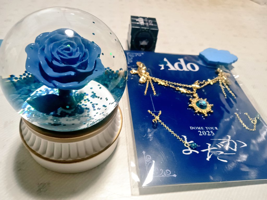 Ado 2025よだか ブローチ スノードーム Ado 2025よだか ブローチ