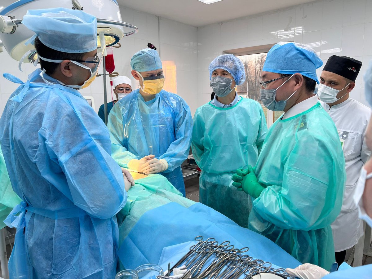 11/10～14、防衛省・自衛隊は 自衛隊中央病院から7名の隊員を