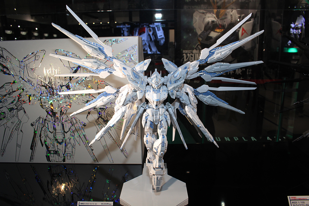 純白の輝きをまとう「MGEX 1/100 ストライクフリーダムガンダム
