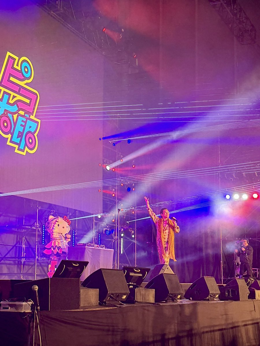 東京コミコン、DJ HELLO KITTYとのコラボLive！ 最高でしたピコ！ この