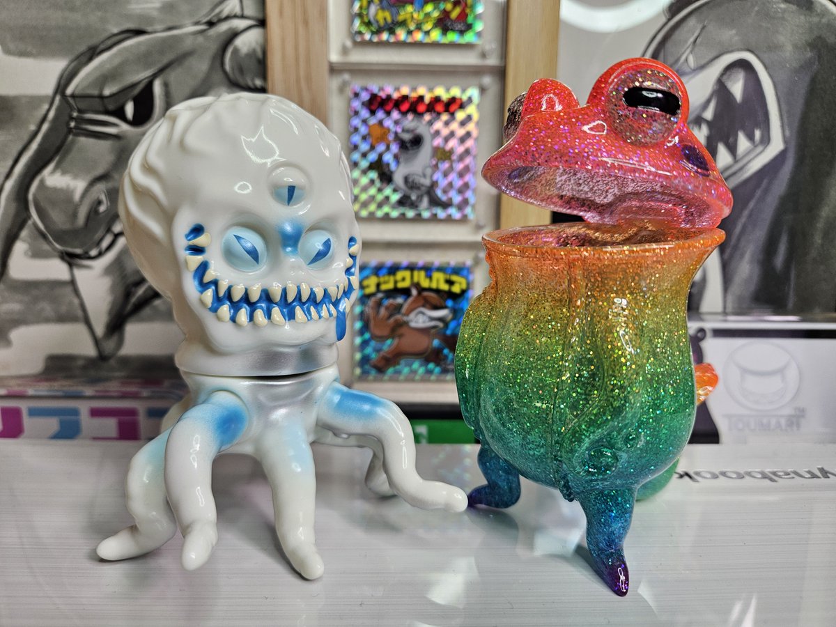 SKULLTULA ウツボカエル ソフビ フィギュア 日本製 レインボー