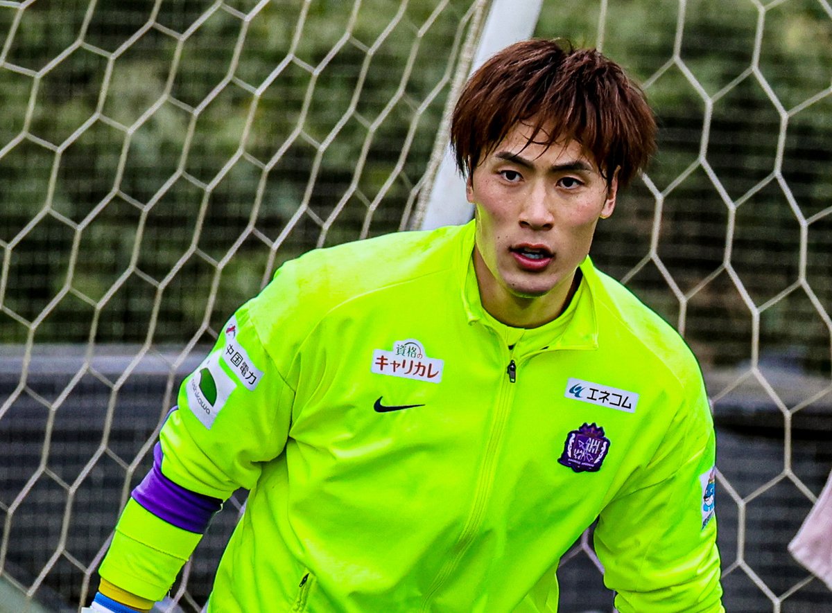 サンフレッチェ広島 大迫敬介選手 クッション 背番号1 2023年も