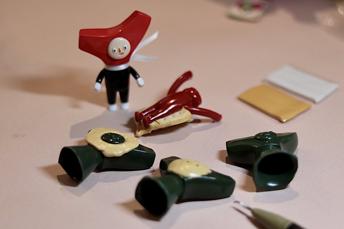 しももく ヒーロー チャーリー ソフビ レッド シブヤモダンソフビ