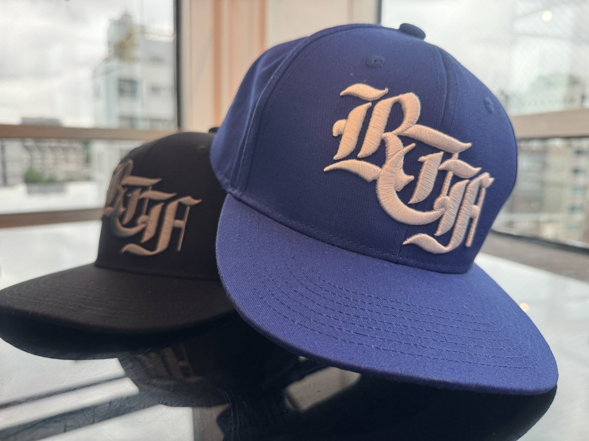 OLDTYPE CAP ¥7,500 (tax in) BLUEとBLACKの2色展開 POPUPではBLACK