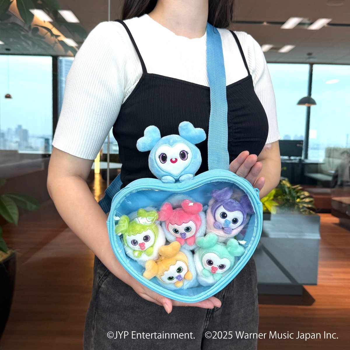 TWICE LOVELYS ぬいぐるみパペット7点&ぴょこきゅんボディバッグ2点