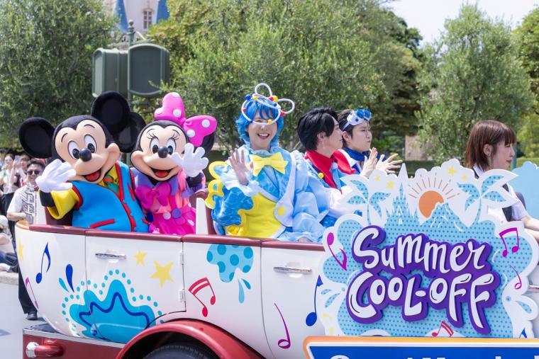 Mrs. GREEN APPLEの音楽が楽しい！夏の東京ディズニーランド体験