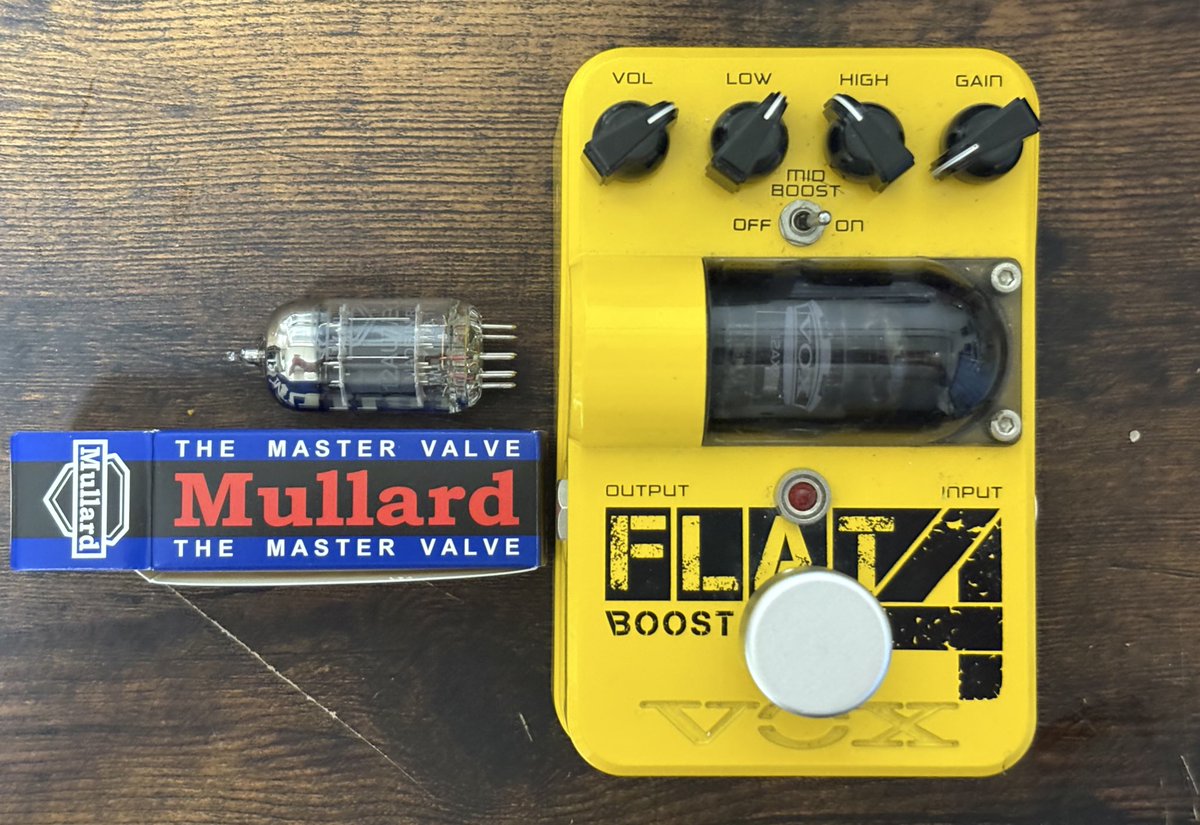 VOX FLAT4の真空管を、交換！！！！ （筐体に戻すのが一番手間だった）