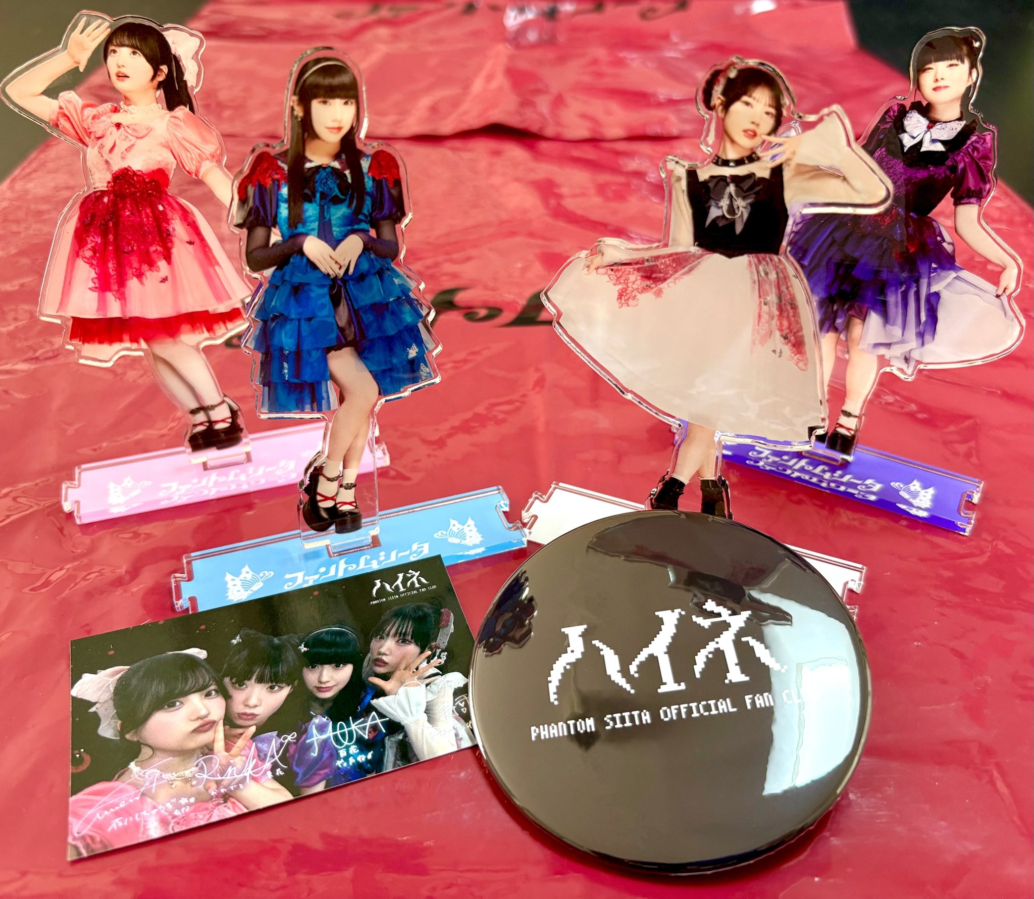 直筆サイン入りアクリルパネル』ファントムシータ美雨