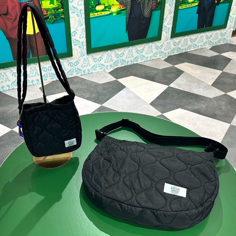 グッズのご紹介】 □キルティングバッグ ワンポイントのロゴが可愛い