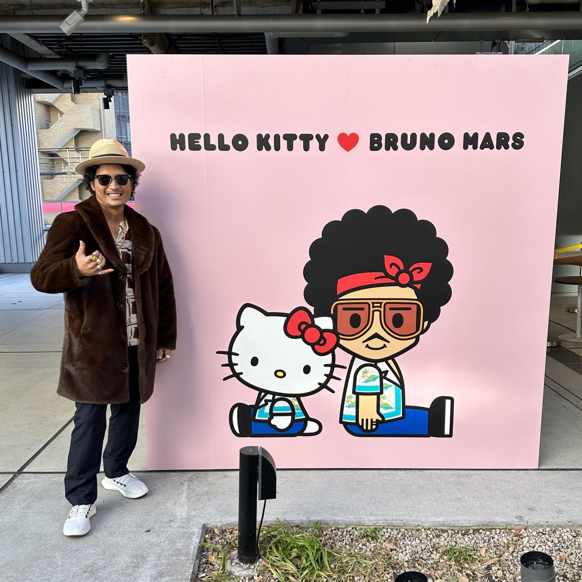 BRUNO MARS x HELLO KITTY VARSITY JACKET ForwardMag - บรูโน่ มาร์ส