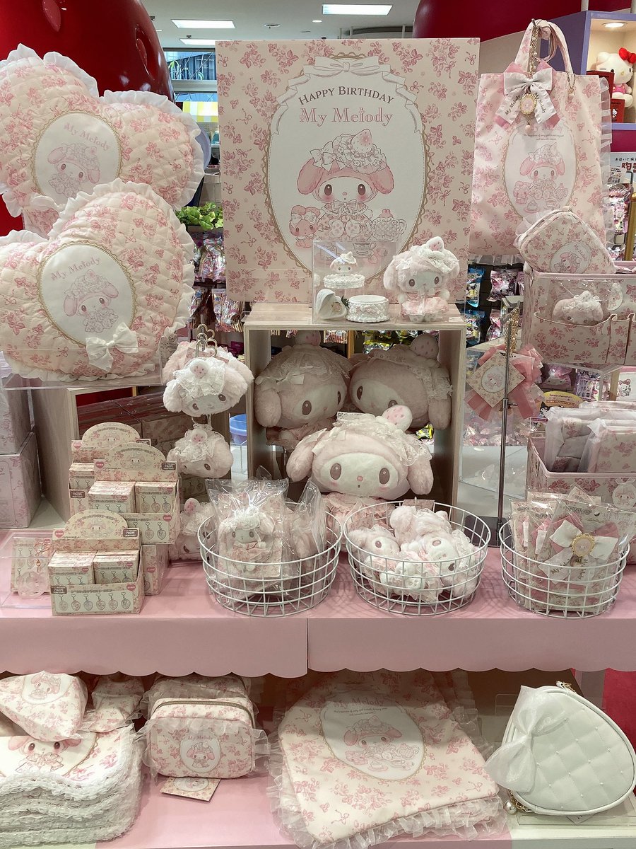 マイメロディ 2024 白イチゴ マスコットキーホルダー マイメロディ 白