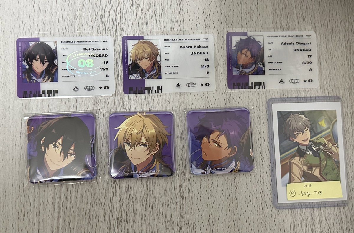 ♡ あんスタ 羽風薫 TRIP ALBUM 缶バッジ gracolle CANBA!! ALBUM