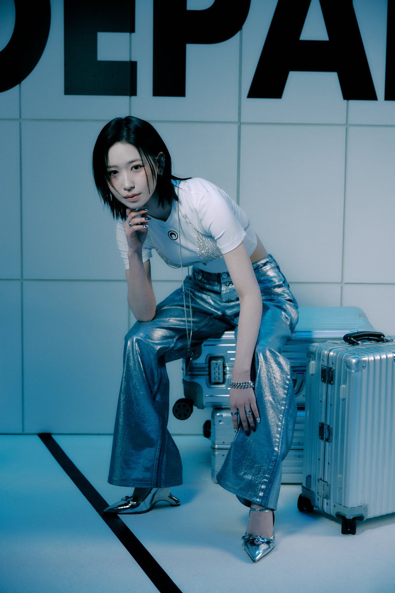 ME:I MOMONA 笠原桃奈 MO:NA ME:I Debut Single