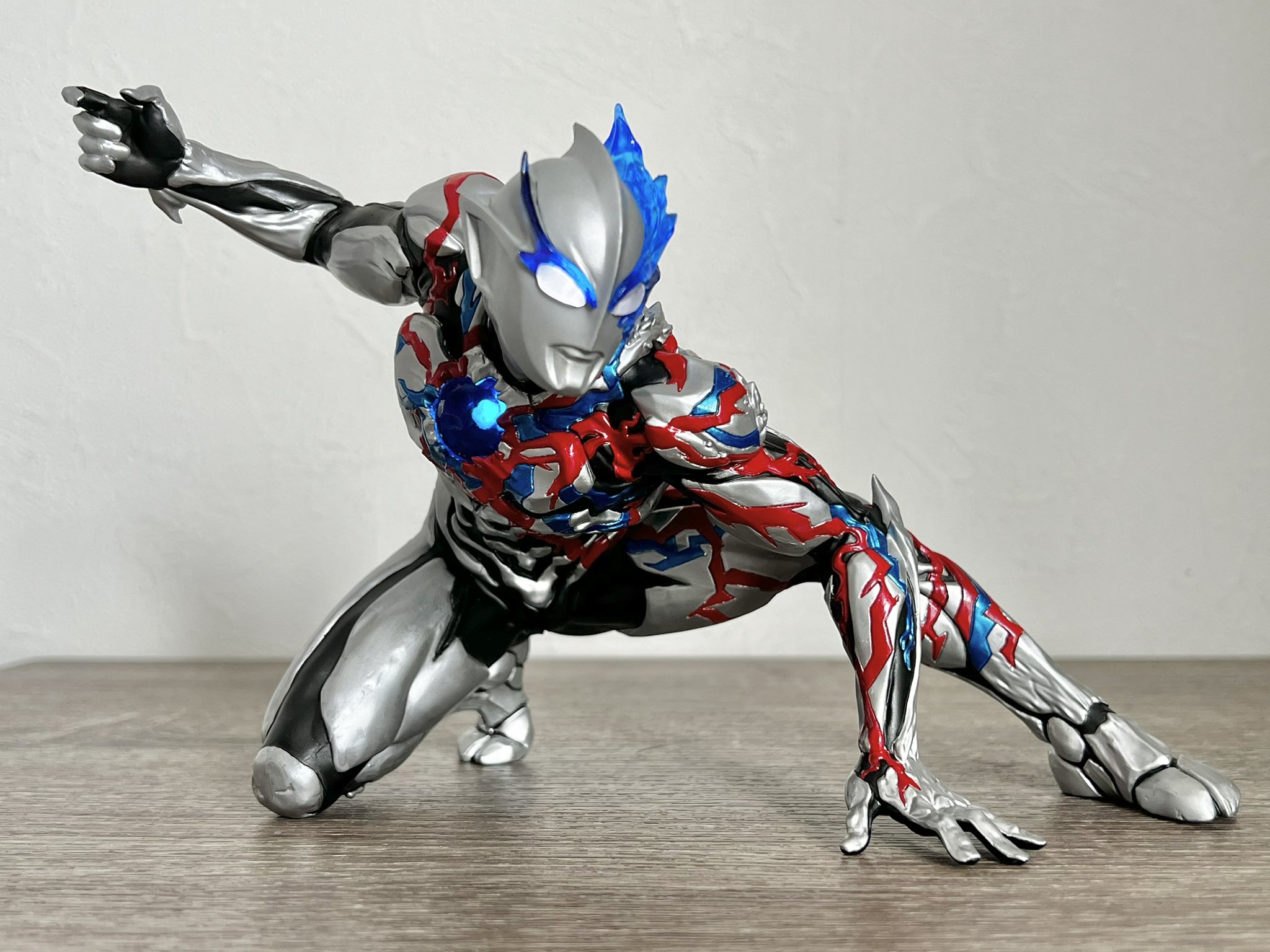 はまのあゆむ ウルトラマンブレーザー スパイラルバレード ガレージ
