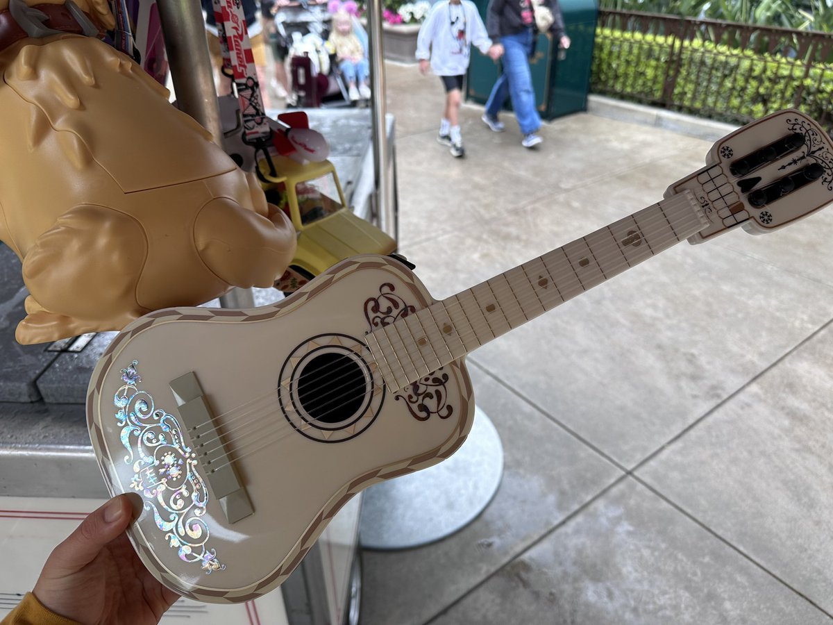 リメンバーミー ポップコーンバケット ギター ミゲル 美品 フィギュア