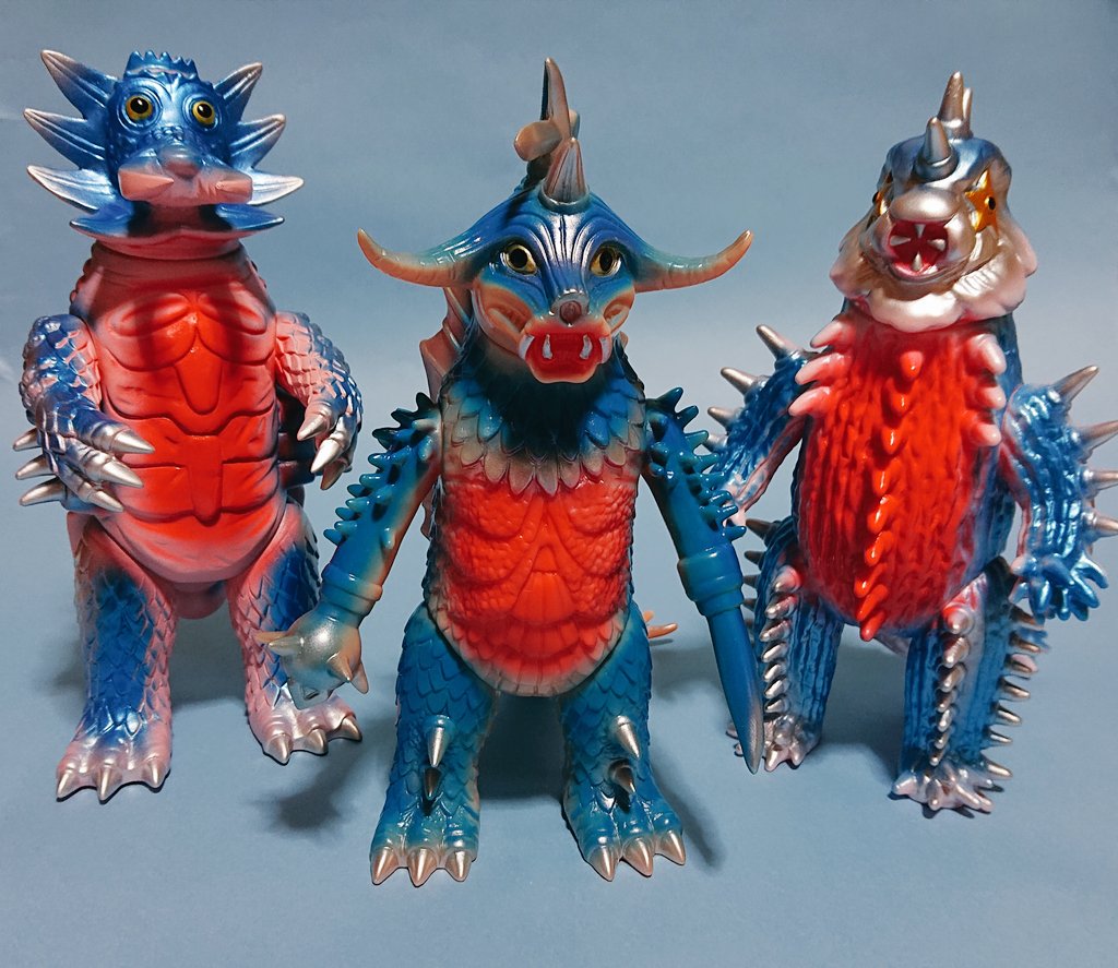 ブルマァク ホタルンガ 蓄光版 ソフビアイランド限定商品