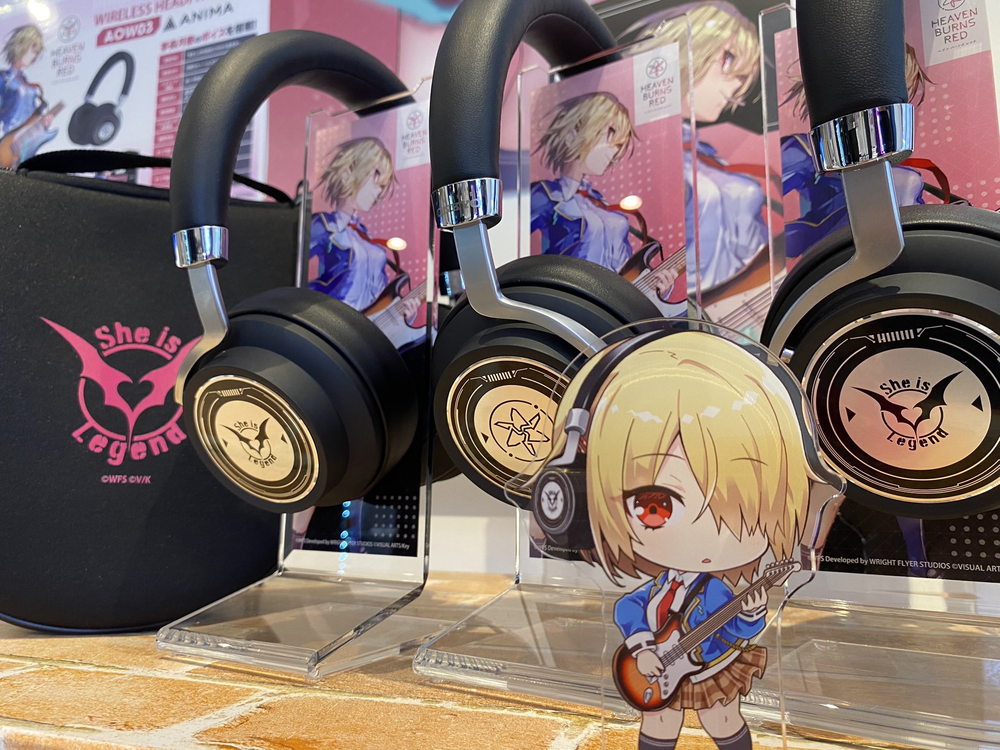 AOW03 ヘブンバーンズレッド Bluetooth ブルートゥース ヘッドホン