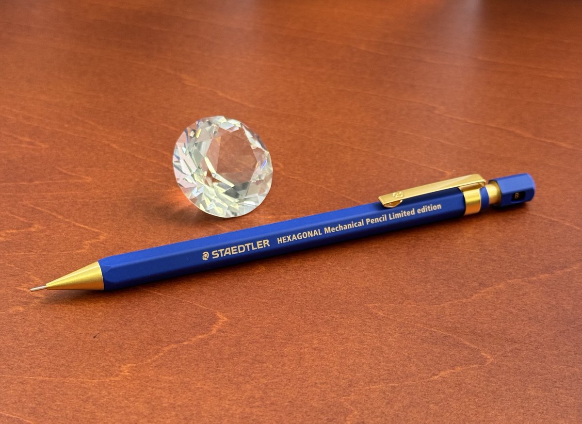 ◇限定品◇ ヘキサゴナルシャープペンシル「バージョン2」を発売いたし