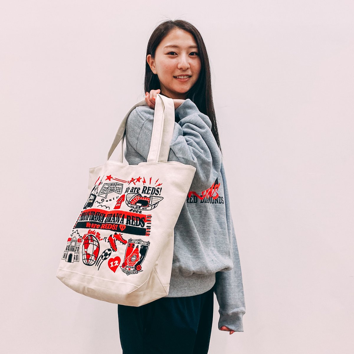 ♦️再入荷♦️ 3月に発売時には即完だったREDS刺繍トートバッグが再