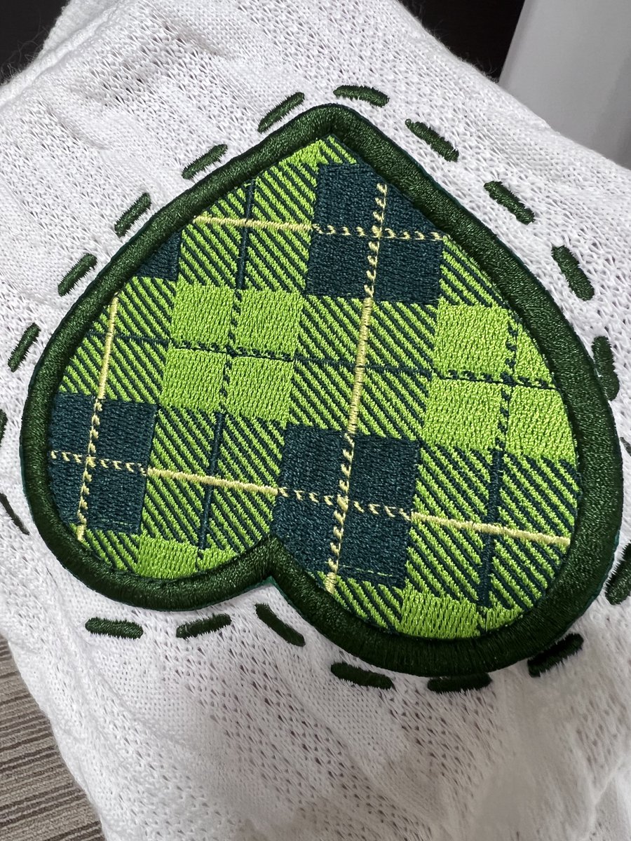 たぬわんカーディガンのサンプルきたぞん（着方は任せた） ワッペン