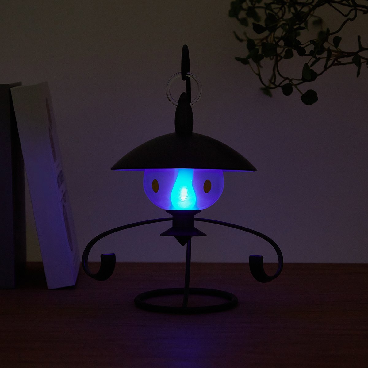 ポケモン 炎がまたたくLEDライト シャンデラ ランプラー ヒトモシ