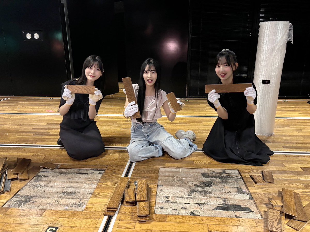 AKB48 床材 キーホルダー 劇場 大丸