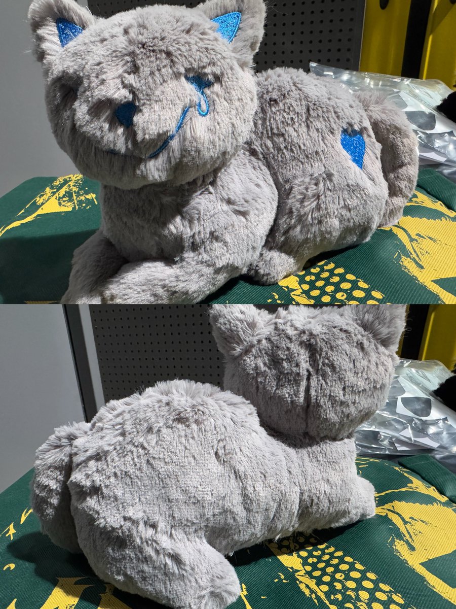 リイシューねこちゃん BEIGE AND BLUE BLACK AND RED