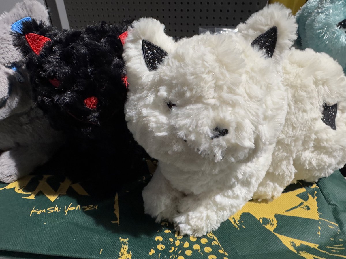 米津玄師 ねこちゃん BLACK AND RED リイシューねこちゃん BLACK AND