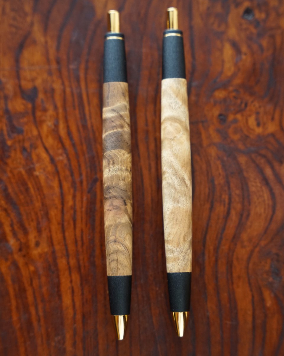 店舗商品紹介 『マーブルウッド』 2本入荷しました！ 片方には