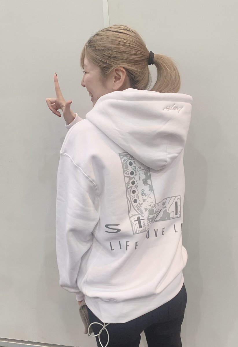 大人気L-styleパーカー✨ 藤野裕加里選手はBIG L LOGOパーカーの
