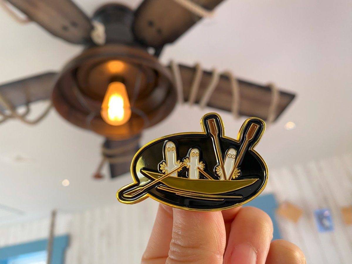 3月15日からニブリングの店の参加賞のピンバッジがリニューアル