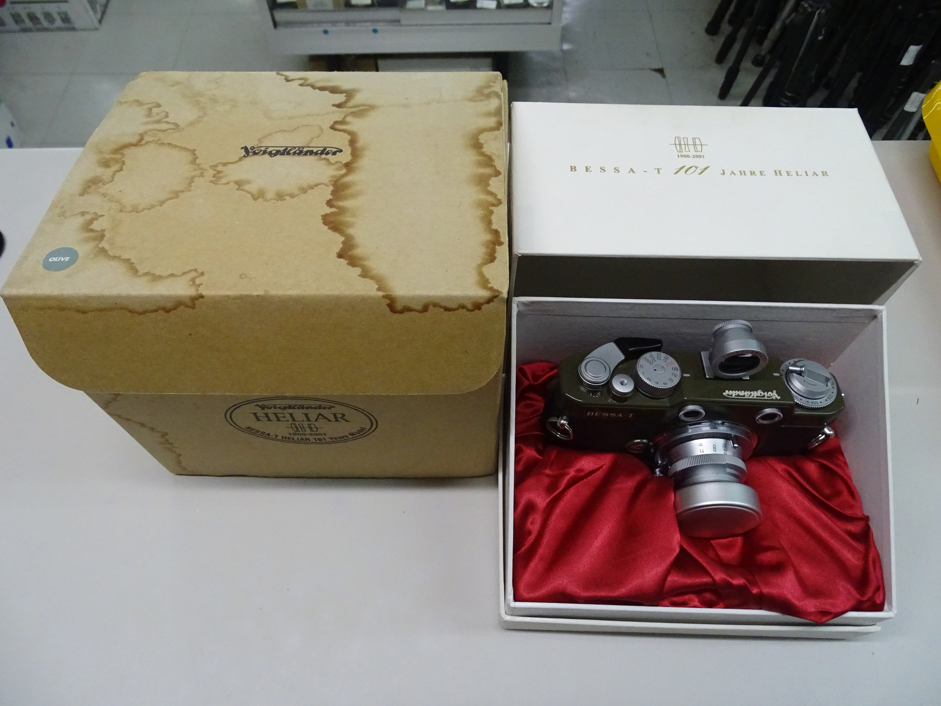 元箱と取説付属 Nikon F3用裏蓋 MF-6B 中古品