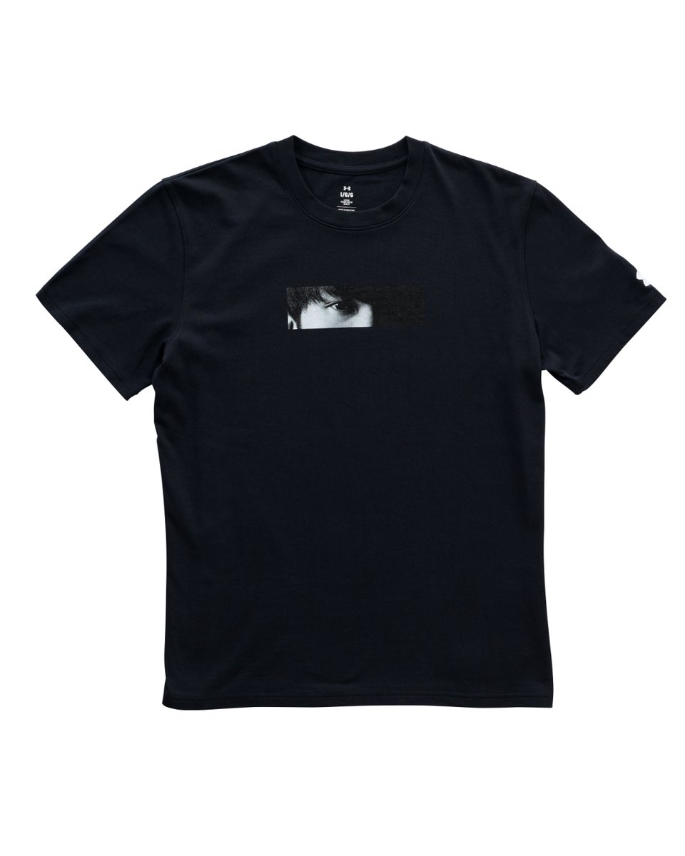 JESSEさんのグラフィックがプリントされた コラボレーションTシャツを