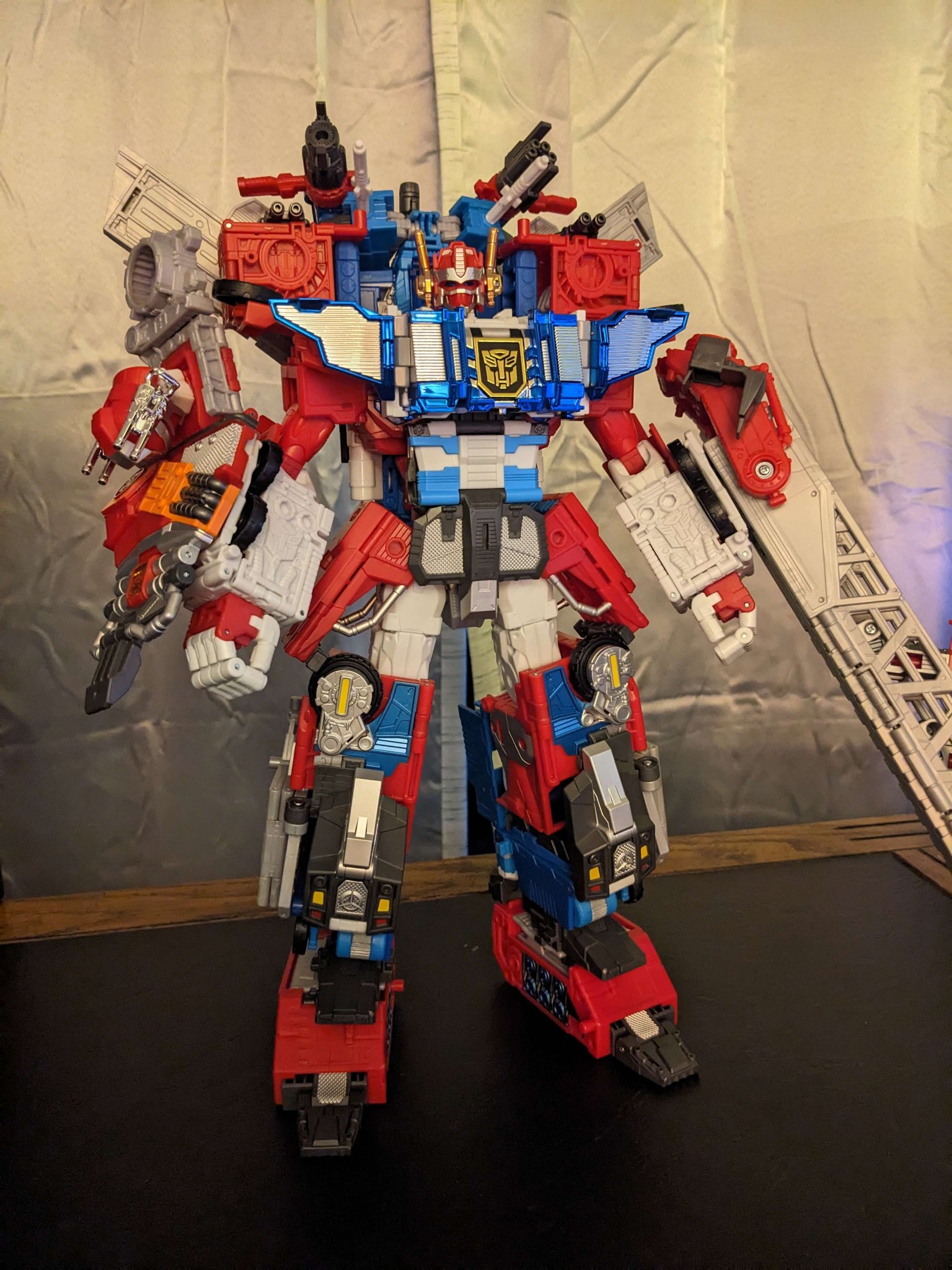 Hasbro社クラウドファンディング商品ゴッドファイヤーコンボイ Hasbro