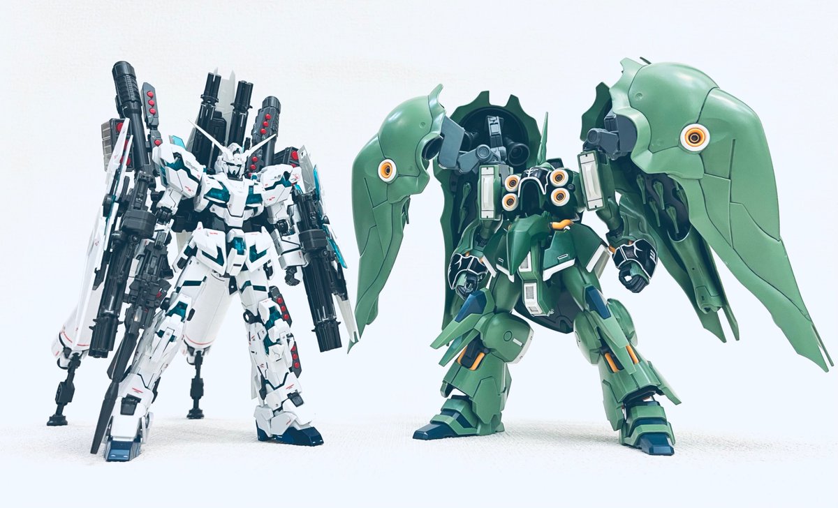 2月なので2人並んだ画像を貼ろうぜ #ガンプラ ( ◠‿◠ )