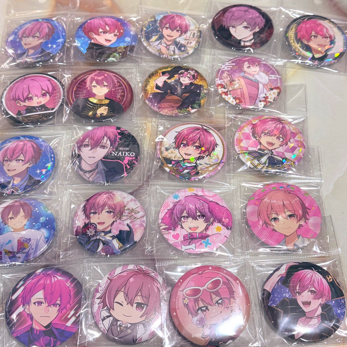 いれいす 缶バッジ ないこ などが入荷してます⭕️ #りうら #hotoke