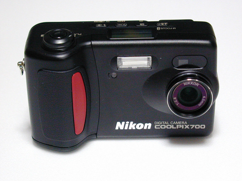 ニコン COOLPIX700」製品版レポート