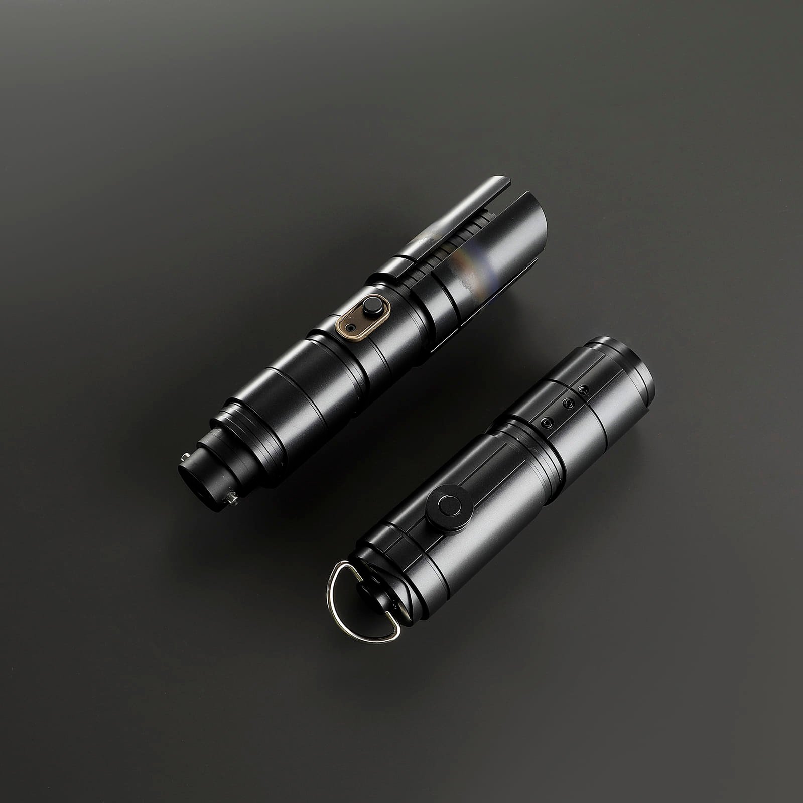 カイミール／ストレンジャーのレプリカライトセーバー アコライトに