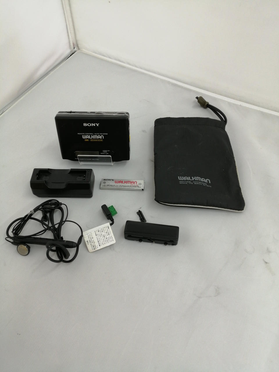 超極美品 レア！】SONY ウォークマン WM-F701C ブラック ジャンク SONY