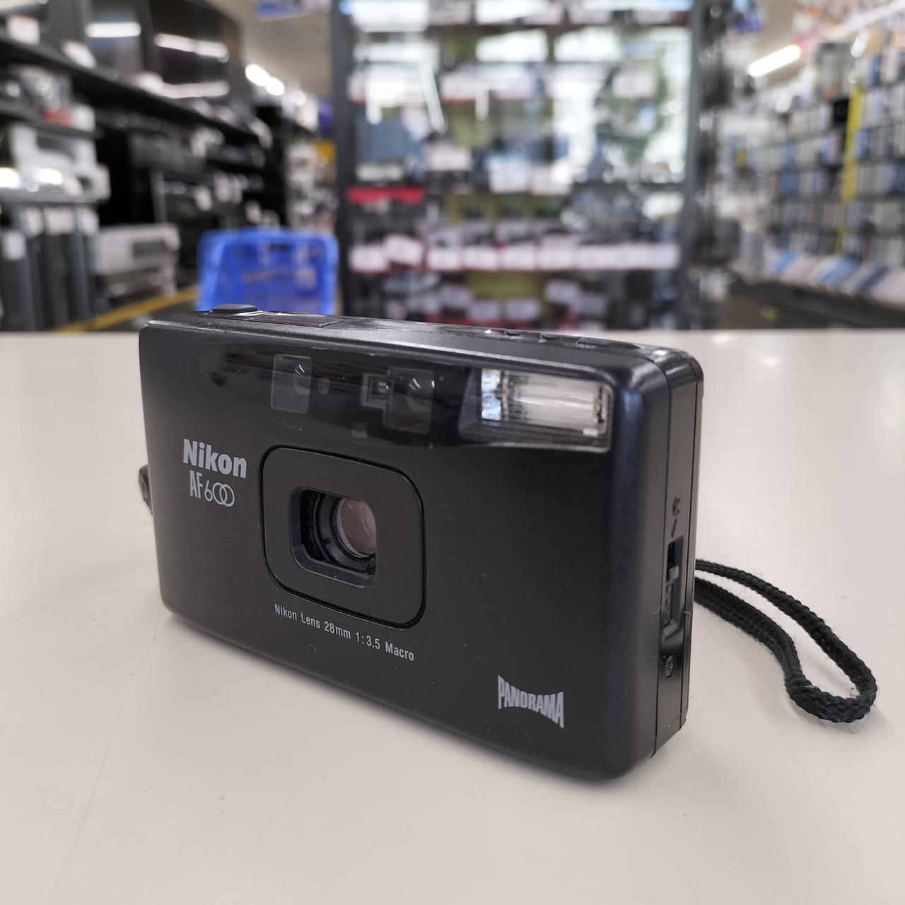 D60激安早い者勝ち✨ Nikon AF600フィルムカメラ コンパクト D60激安
