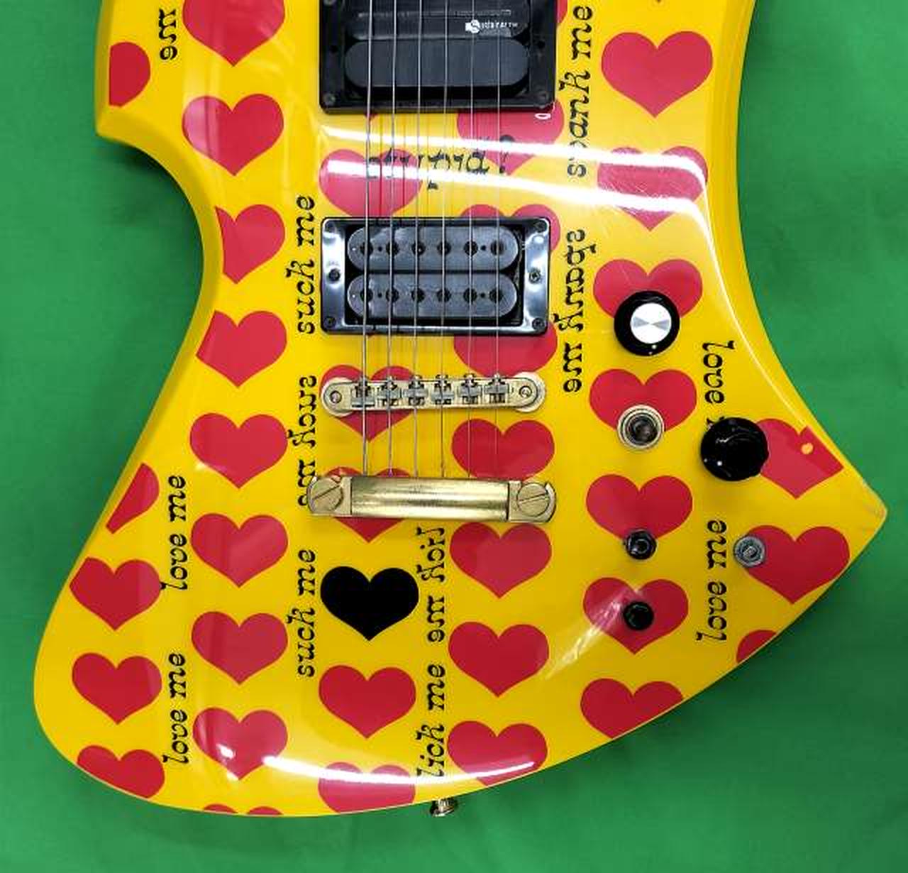hide イエローハート時計 MG-CLOCK Amazon.co.jp: hide ⑬ イエロー