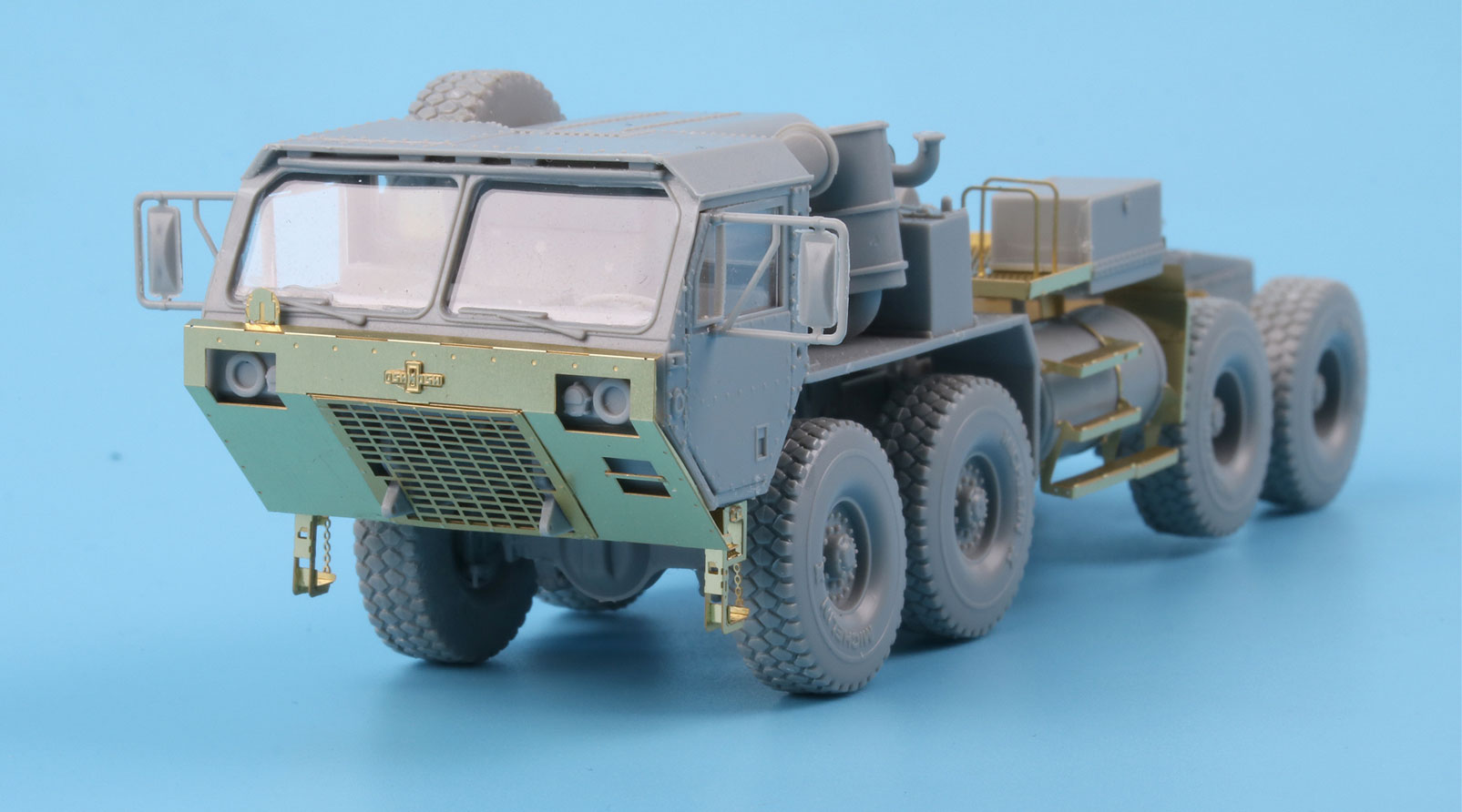 ME7211 1/72 アメリカ陸軍 M983A2 HEMTT トラクター /w M870A1セミ