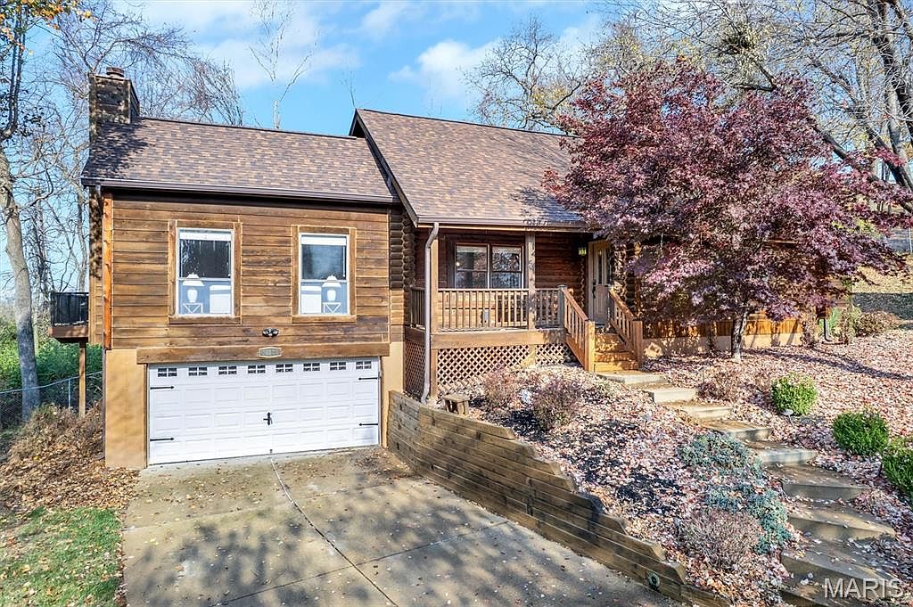 12309 Rule Hill Ct, Maryland Heights, MO 63043 | MLS #25077620