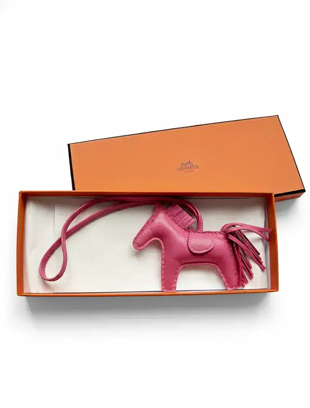 未使用】エルメス ロデオチャーム PM ローズアザレ HERMES バッグ